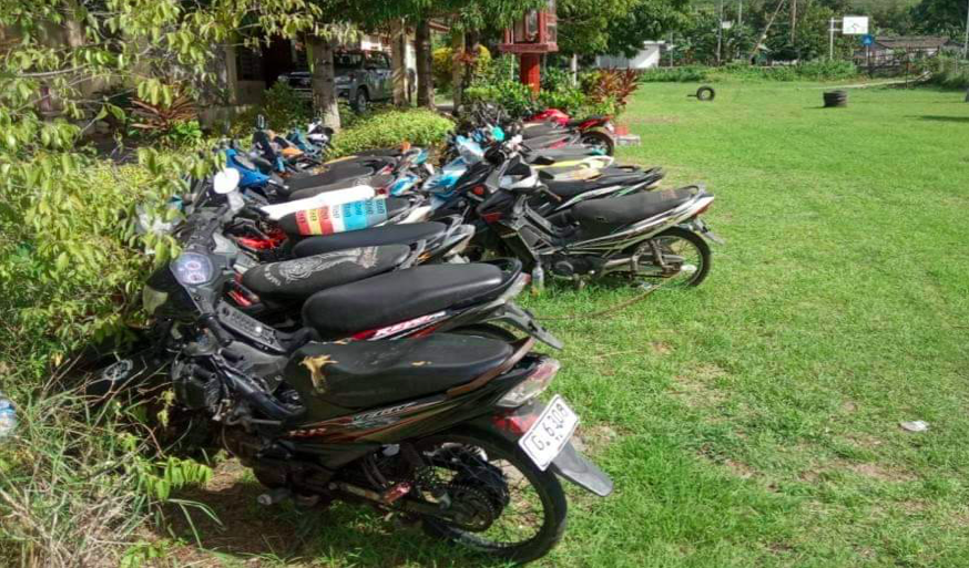 The Oe-Kusi Ambeno traffic police have succeeded in holding 32 motorbikes. Photo of Oe-Kusi Post / Abilio Nini Elo.